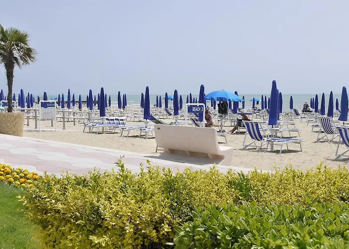 Hotel Beach2